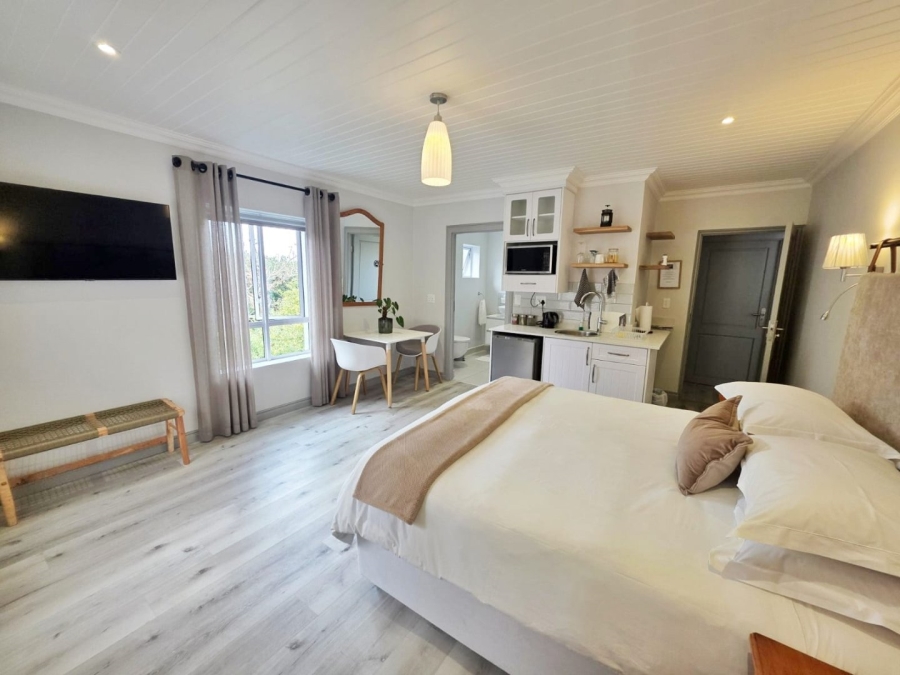 12 Bedroom Property for Sale in Wilderness Central Western Cape